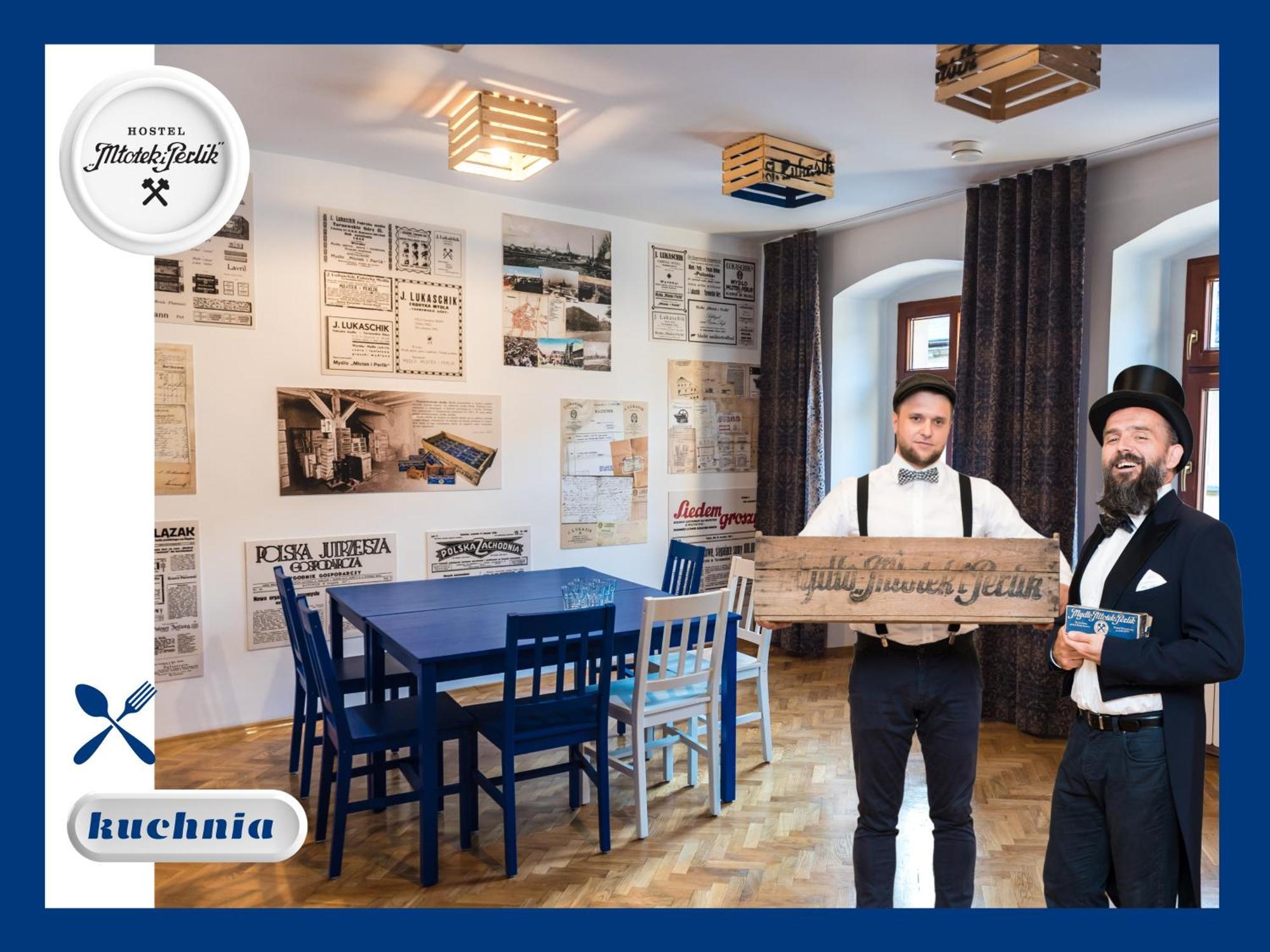 Hostel Mlotek I Perlik ทานอฟสเก กูเร ภายนอก รูปภาพ